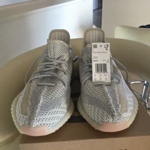 Yeezy Boost 350 V2